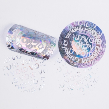 Ein Paar zertifizierte, nummerierte Hologramm-Siegel mit UV-Schutzelement 